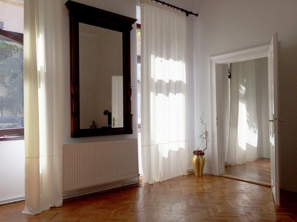 Contessa Apartment Cluj Napoca Esterno foto