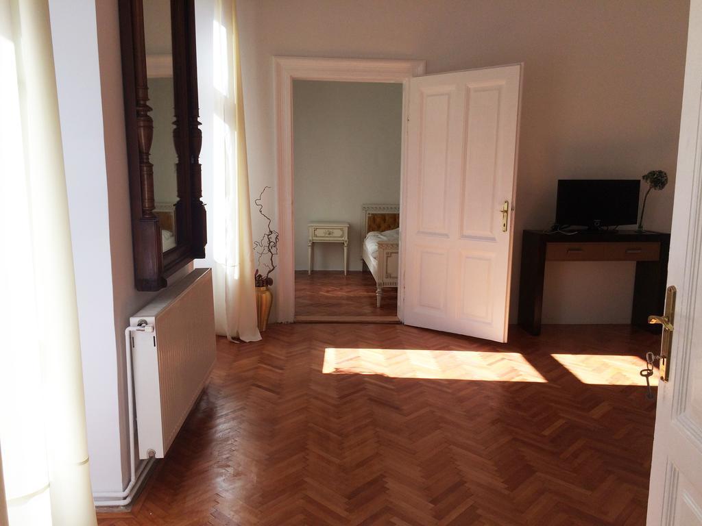 Contessa Apartment Cluj Napoca Esterno foto